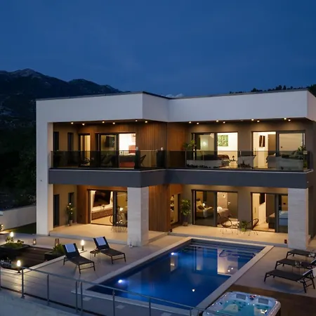 Serenity, Heated Pool, Jacuzzi, Sea View * Maslenica