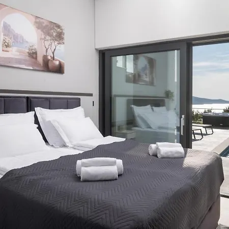 Serenity, Heated Pool, Jacuzzi, Sea View