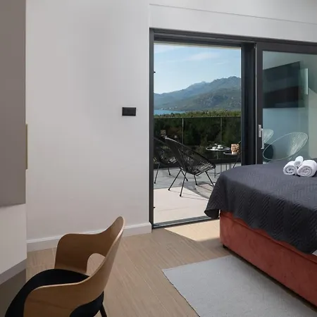 Serenity, Heated Pool, Jacuzzi, Sea View Maslenica