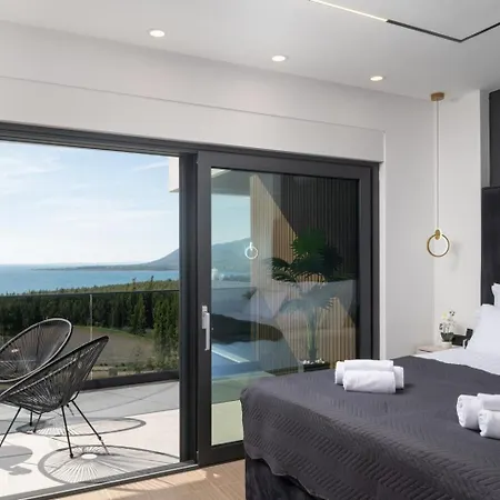 Serenity, Heated Pool, Jacuzzi, Sea View Villa *