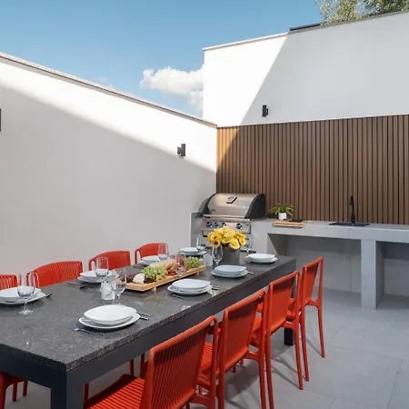 Serenity, Heated Pool, Jacuzzi, Sea View Maslenica