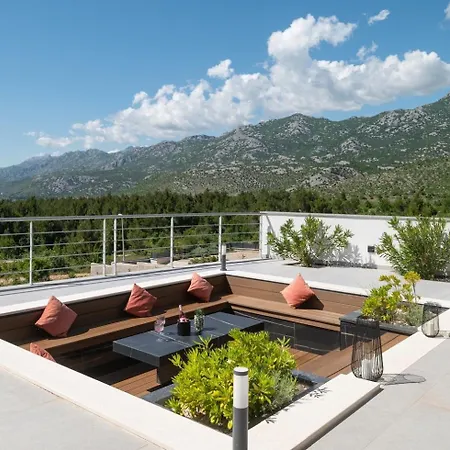 Villa Serenity, Heated Pool, Jacuzzi, Sea View *