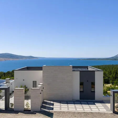 Villa Serenity, Heated Pool, Jacuzzi, Sea View