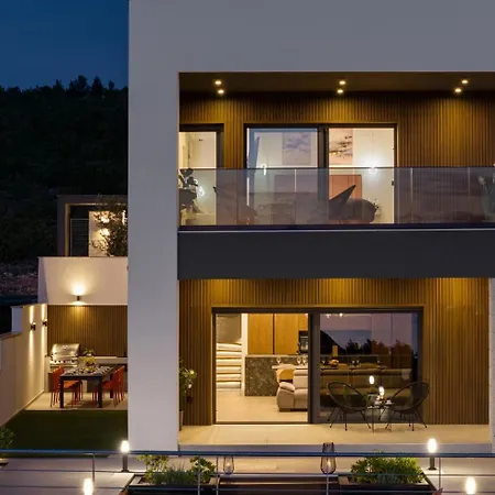 Serenity, Heated Pool, Jacuzzi, Sea View * Maslenica